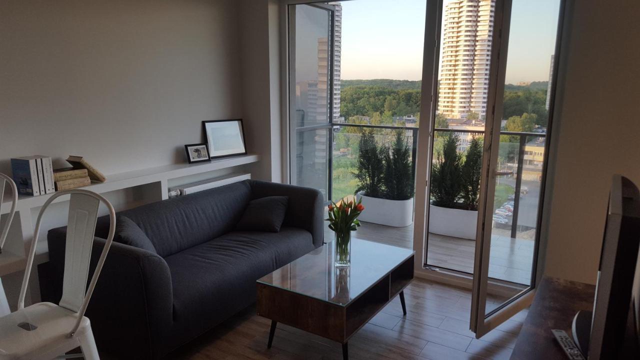 Apartament Wsrod 1000Cy Swiatel - Z Parkingiem W Hali Garazowej- Duzy Balkon Z Lezakami - Piekny Widok Noca Na Panorame Tysiaclecia Katowice Exterior photo