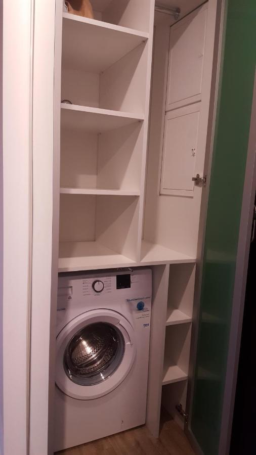 Apartament Wsrod 1000Cy Swiatel - Z Parkingiem W Hali Garazowej- Duzy Balkon Z Lezakami - Piekny Widok Noca Na Panorame Tysiaclecia Katowice Exterior photo