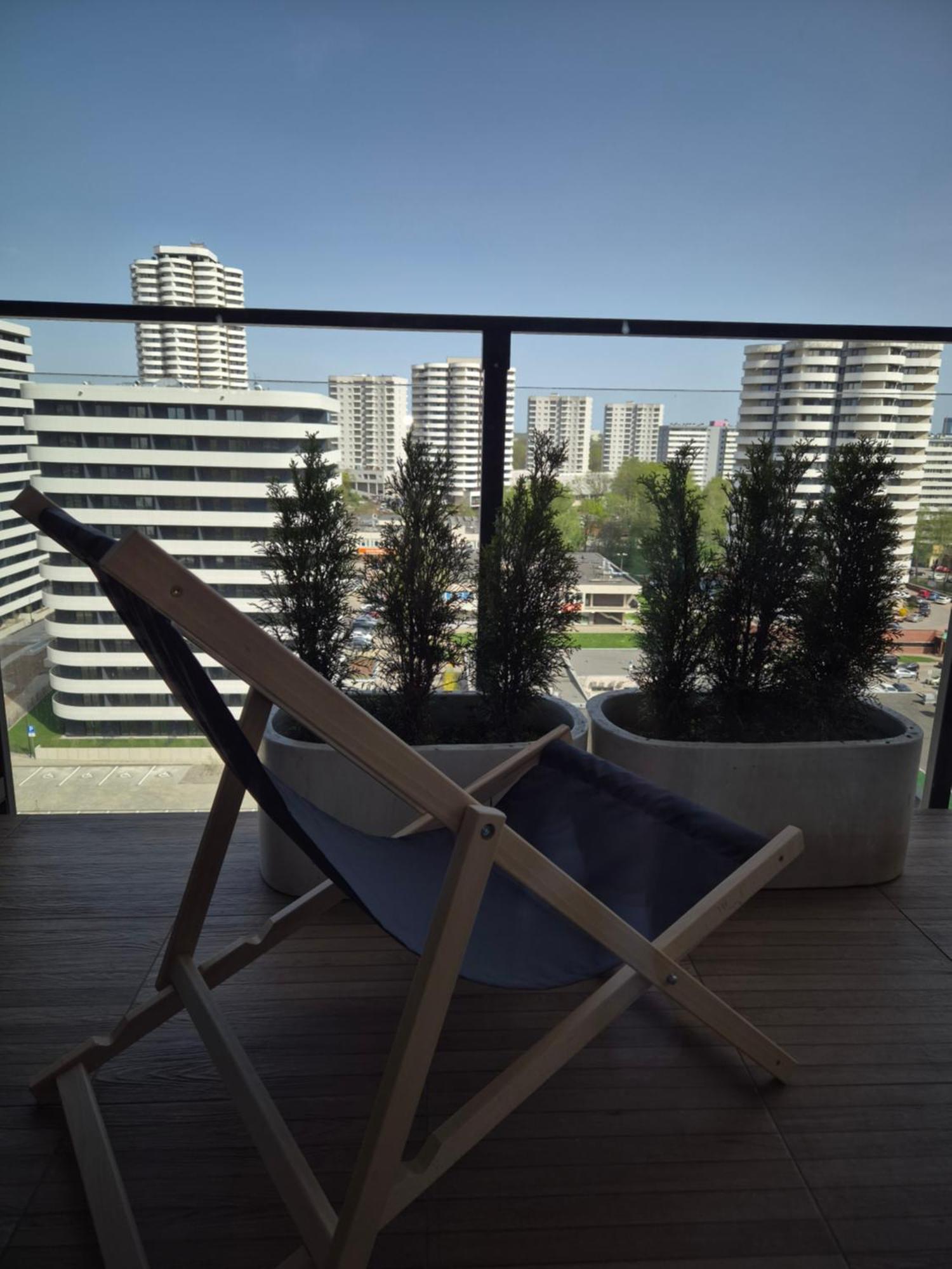 Apartament Wsrod 1000Cy Swiatel - Z Parkingiem W Hali Garazowej- Duzy Balkon Z Lezakami - Piekny Widok Noca Na Panorame Tysiaclecia Katowice Exterior photo